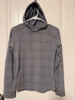 Nike Light Gray Dri-FIT Hooded Pullover